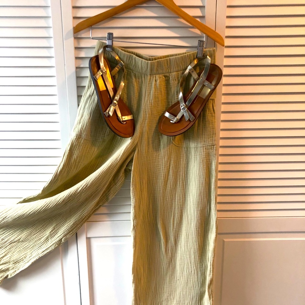 Beige Linen Wide Leg Pants (tag on)